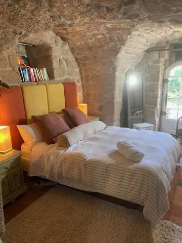 Idyllic French Farmhouse Les Assions فرنسا